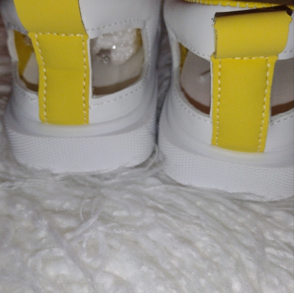 New in Bag - Picture 7 of 12